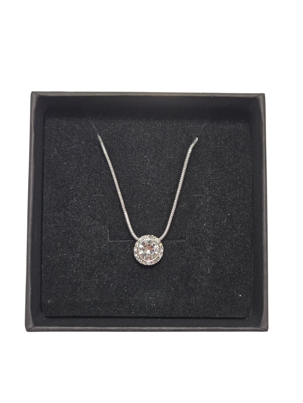 Swarovski Crystal Halo Necklace - Missing 1 Stone
